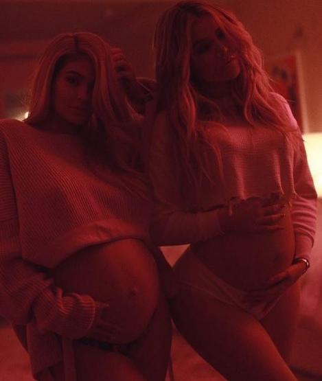 Kylie Jenner anne oldu