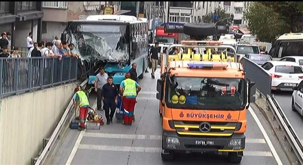 Gaz pedalı takıldı, fren patladı deniliyor ama...