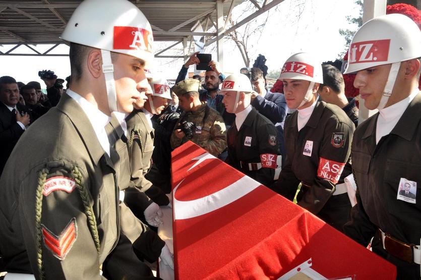 Şehit uzman Çavuş Evren, son yolculuğuna uğurlandı