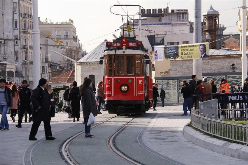 Havadan görüntülerle İstiklal Caddesinin yeni hali
