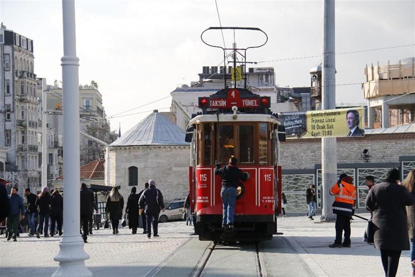 Havadan görüntülerle İstiklal Caddesinin yeni hali