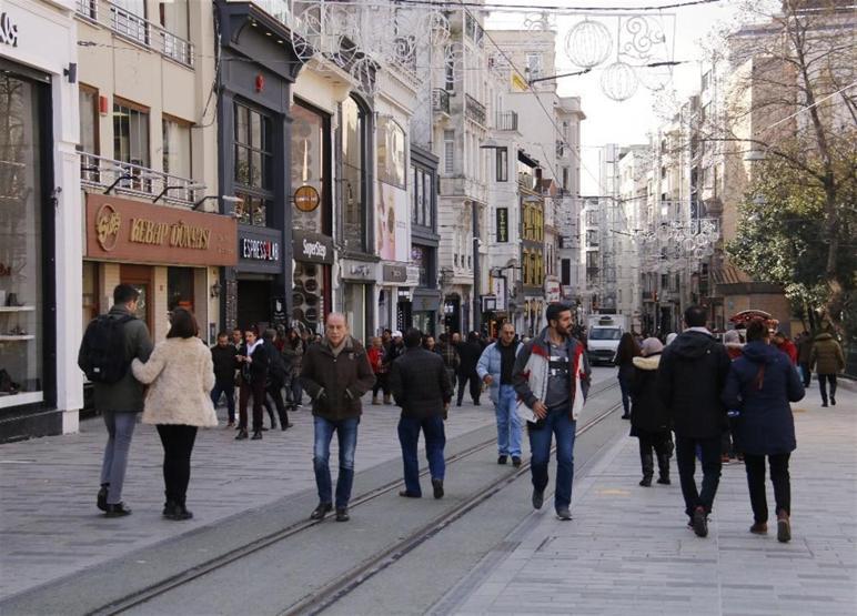 Havadan görüntülerle İstiklal Caddesinin yeni hali