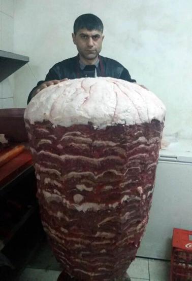 Üç tonluk döner ile Guinnesse aday