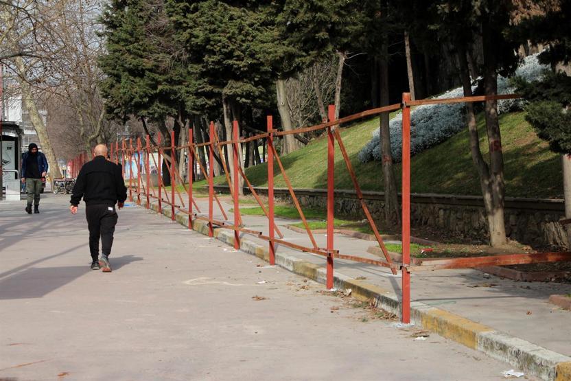 Maçka Parkının bir bölümü daha kapatıldı, ağaçlar işaretlendi