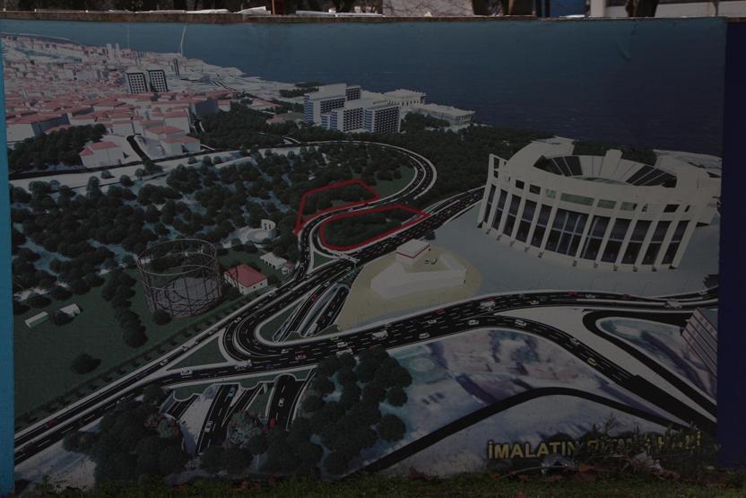 Maçka Parkının bir bölümü daha kapatıldı, ağaçlar işaretlendi