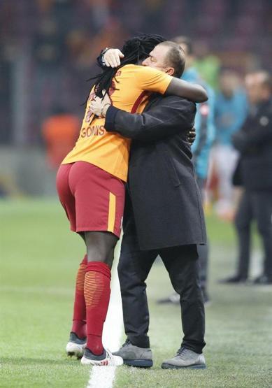 Gomis gidiyor mu Fatih Terim açıkladı