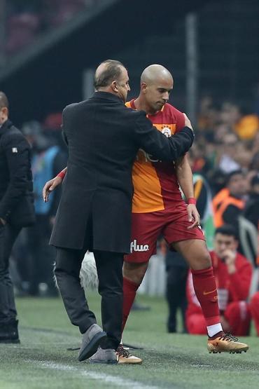 Gomis gidiyor mu Fatih Terim açıkladı