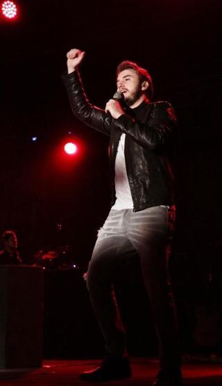 Mustafa Ceceli konserine İranlılar yoğun ilgi gösterdi