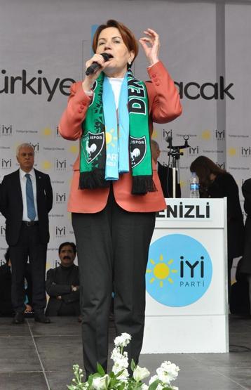 Akşeneri Denizlide atlılar karşıladı