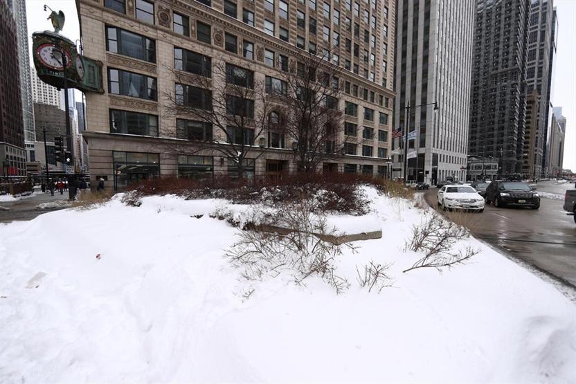 Chicagoyu vuran kar fırtınası etkili olmaya devam ediyor