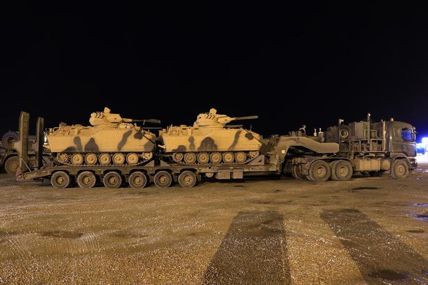 TSKdan Suriye sınırına tank ve zırhlı araç takviyesi