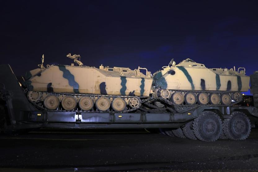 TSKdan Suriye sınırına tank ve zırhlı araç takviyesi