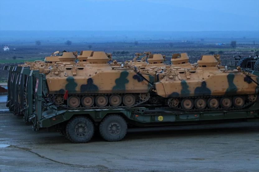 TSKdan Suriye sınırına tank ve zırhlı araç takviyesi