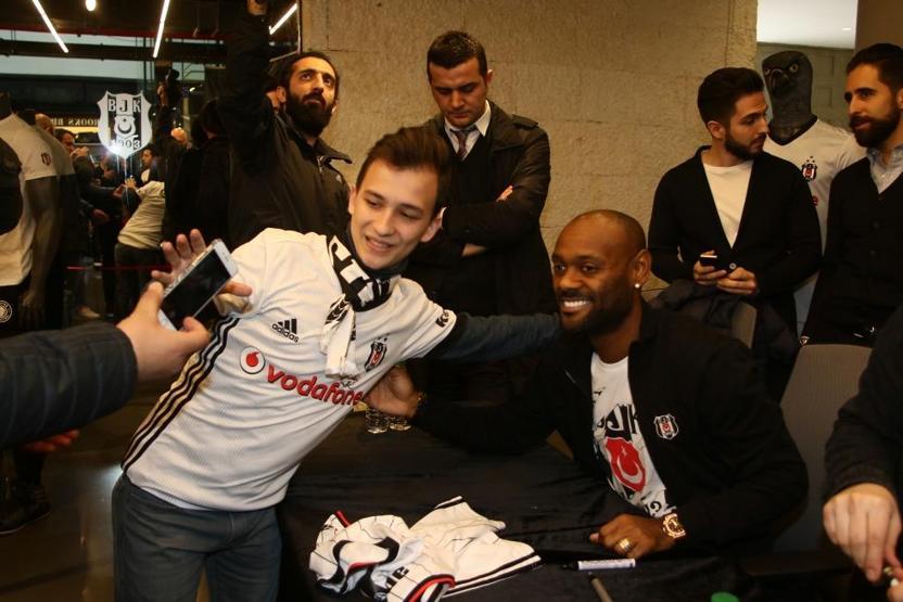 Aşk adamı Vagner Love