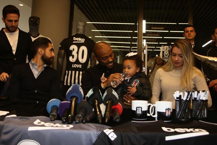 Aşk adamı Vagner Love