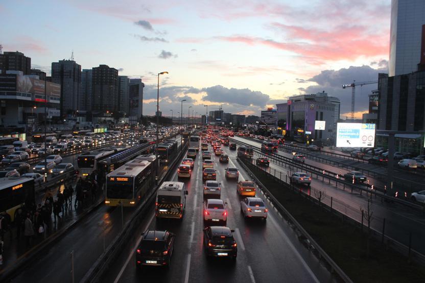 İstanbulda trafik çilesi