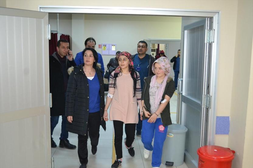 Öğrenci yurdunda yemekten zehirlenen 16 liseli hastaneye kaldırıldı