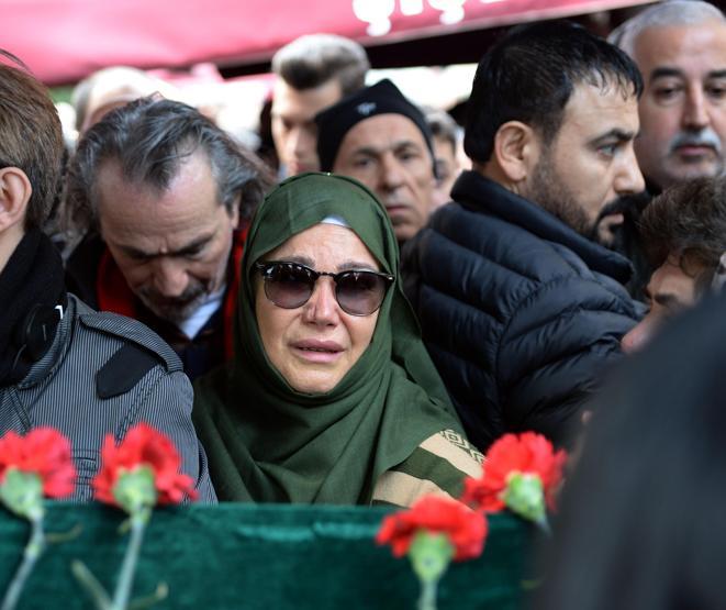 Sevenleri Nuray Hafiftaşı son yolculuğuna uğurladı