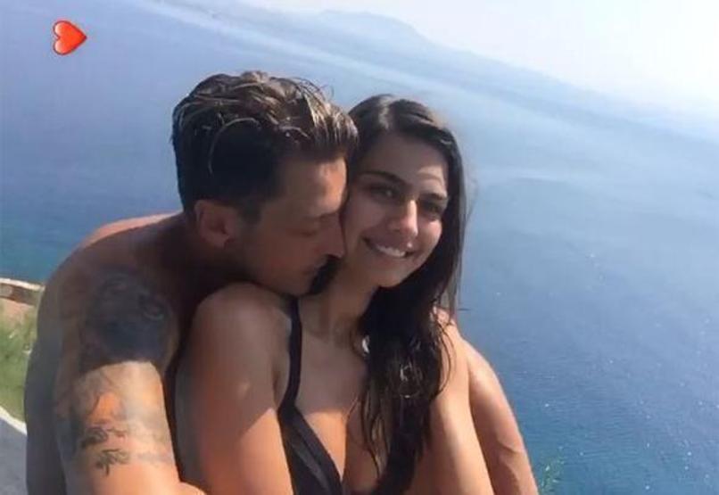 Amine Gülşeden Mesut için Galatasaray mesajı