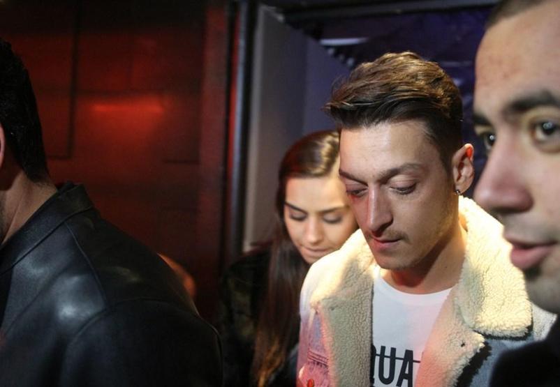 Amine Gülşeden Mesut için Galatasaray mesajı