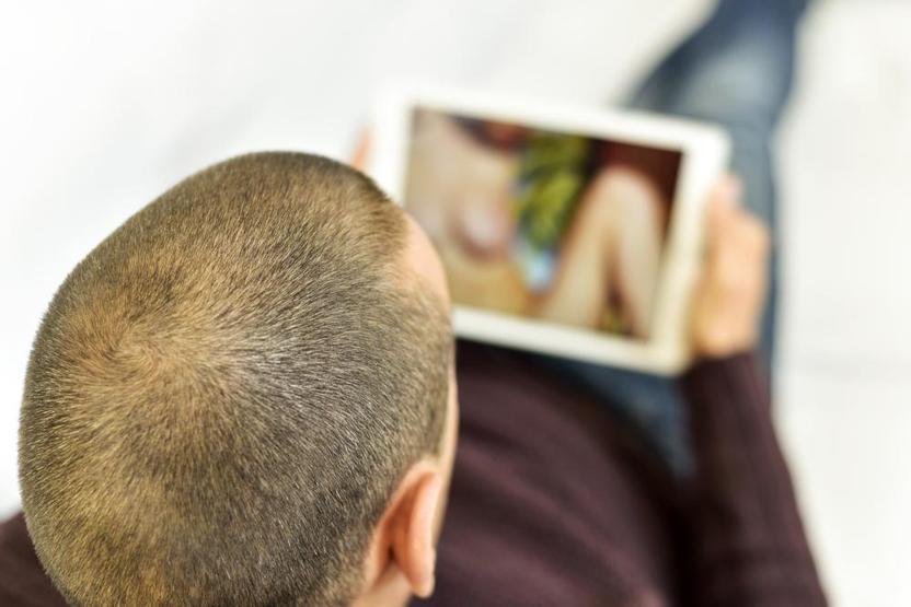 Telefondan porno sitelerine girenlerin başı dertte