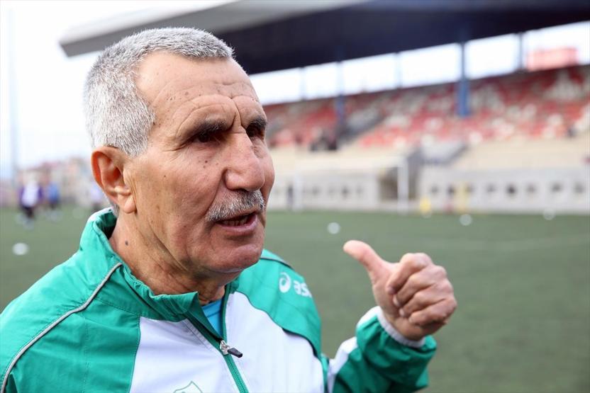 69 yaşında yeni takımına transfer oldu