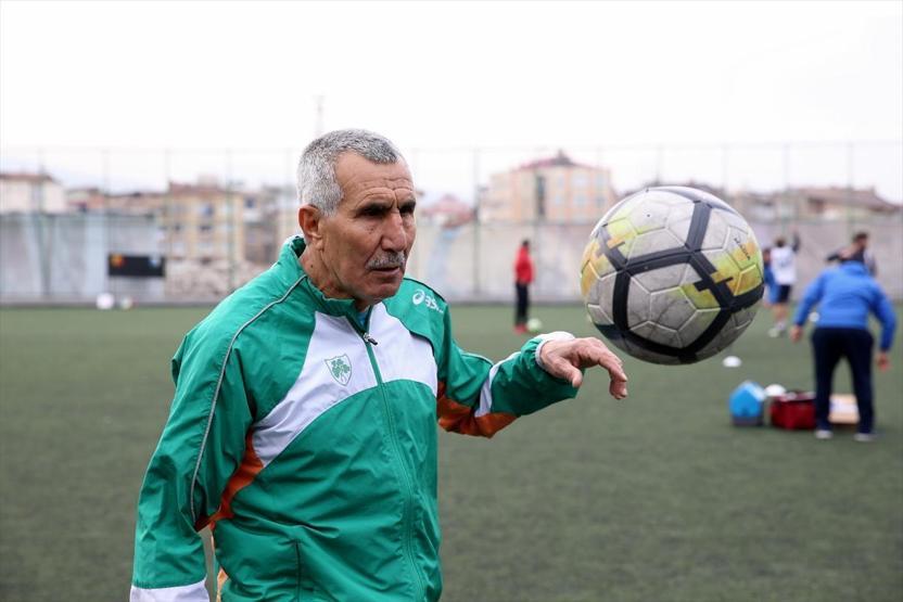 69 yaşında yeni takımına transfer oldu