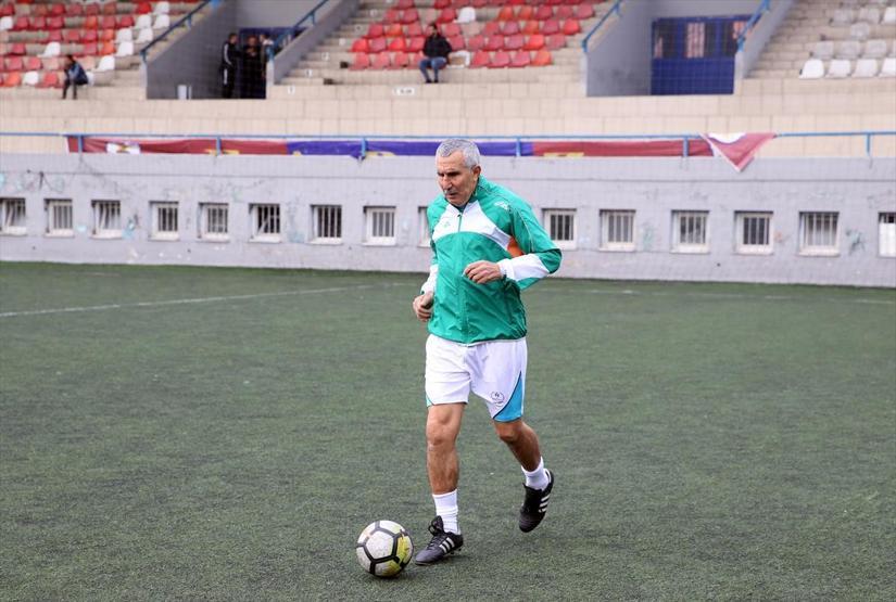 69 yaşında yeni takımına transfer oldu