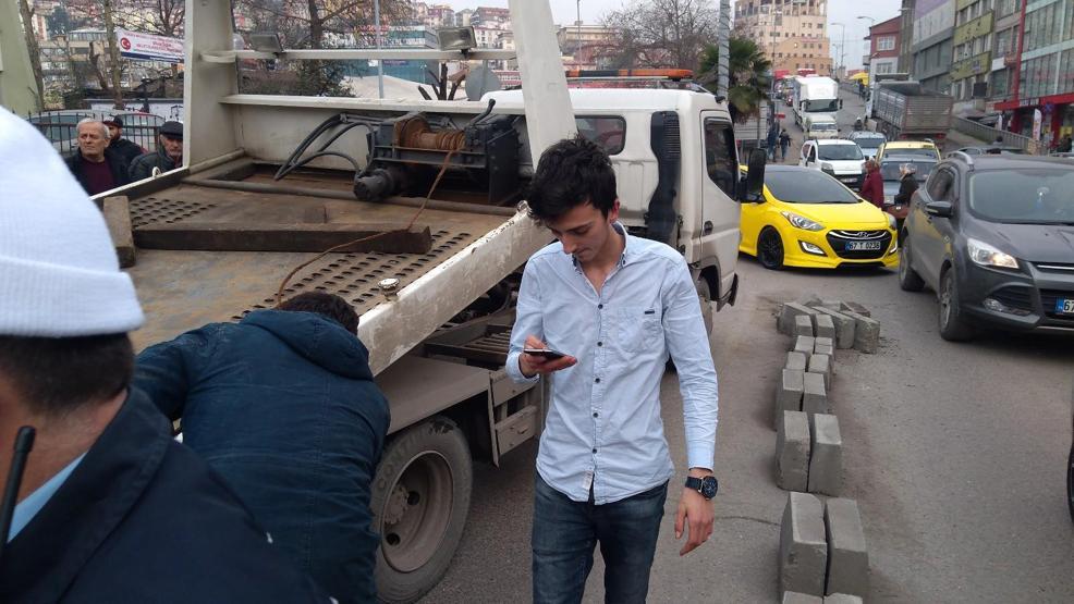 Dur ihtarına uymayan sürücü kaza yaptı