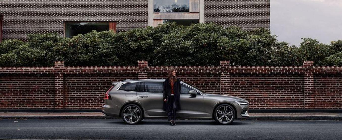 Yeni Volvo V60 station fotoğrafları