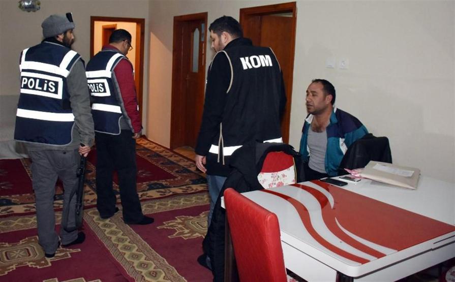 Aksaray’da Kürt Yaşarın çetesine operasyon: 23 gözaltı