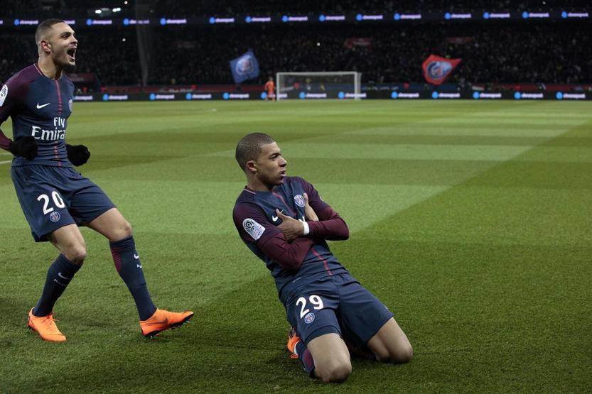 Neymar ağlayarak oyundan çıktı