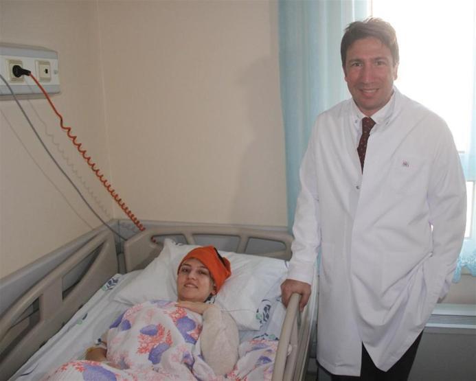 Kamyonetin ezdiği üniversiteli Eceden iyi haber