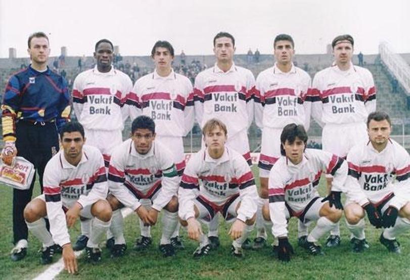 Kendine has Türkçesiyle gönülleri fetheden futbolcu Kompela şimdi ne yapıyor