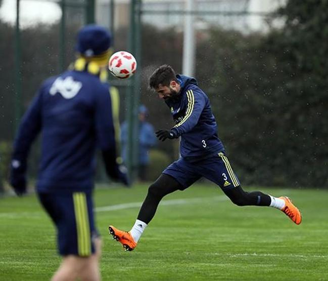 Fenerbahçede sol beke Hasan Ali dönüyor