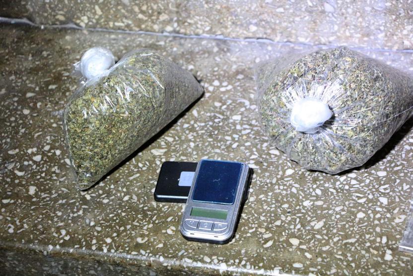 Kağıthanede özel harekat destekli uyuşturucu operasyonu