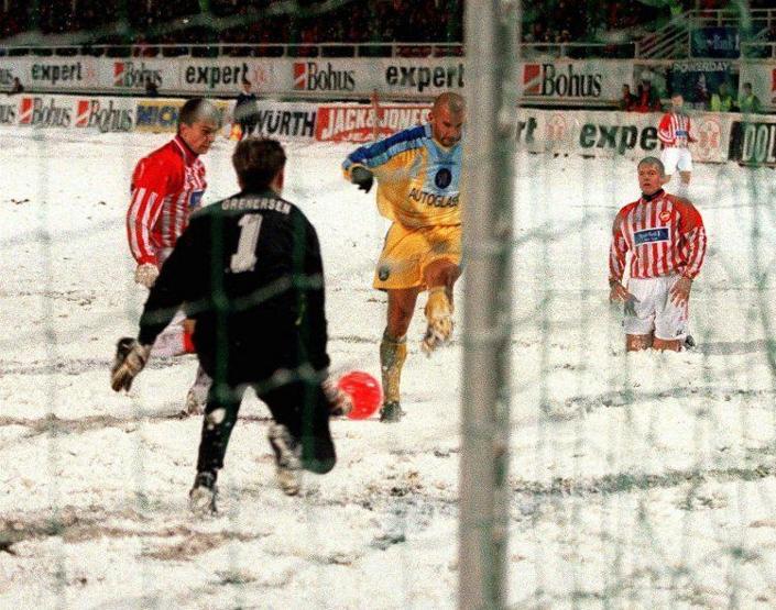 Karda oynanmış unutulmaz 12 futbol maçı