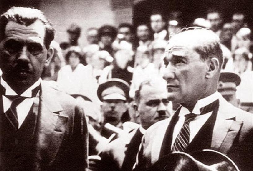 Sanatçılar Mustafa Kemal Atatürkle anılarını böyle anlatmış