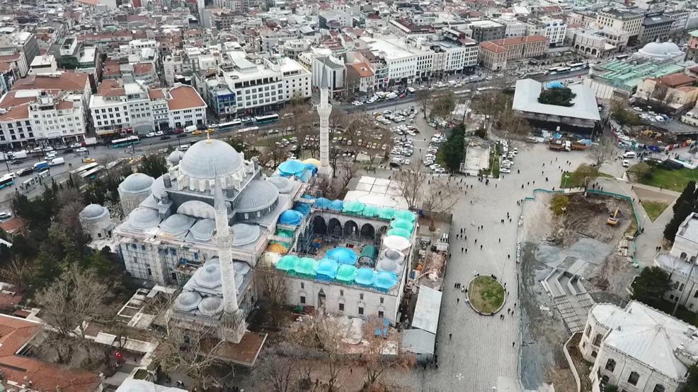 Mevlüt Uysal talimat verdi, Beyazıt Meydanında çevre düzenleme çalışmaları durdu