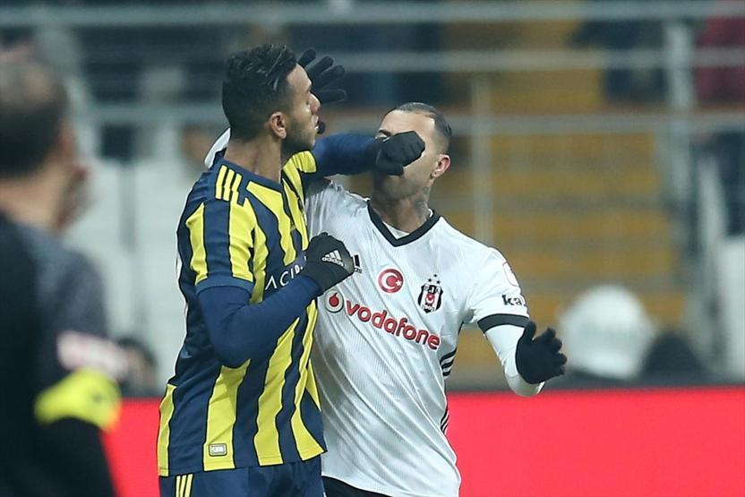Erman Toroğlu: Onu tam teşekküllü bir hastaneye götürmek gerek