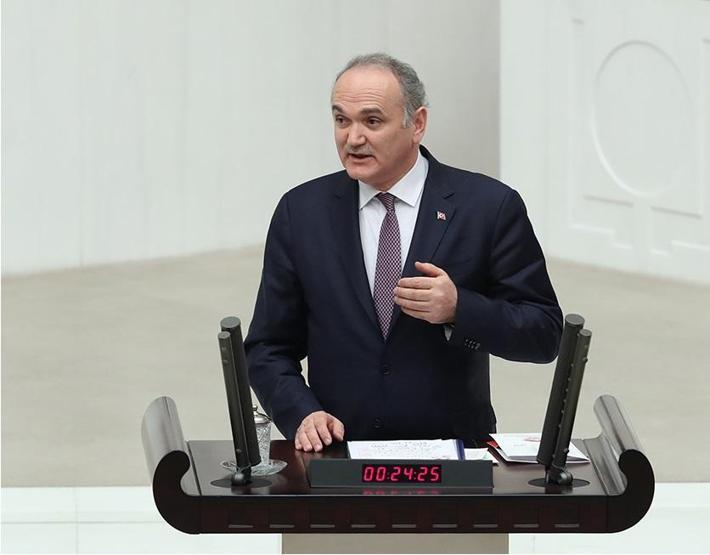 Bakan Özlü açıkladı: Yerli otomobil için CEO aranıyor