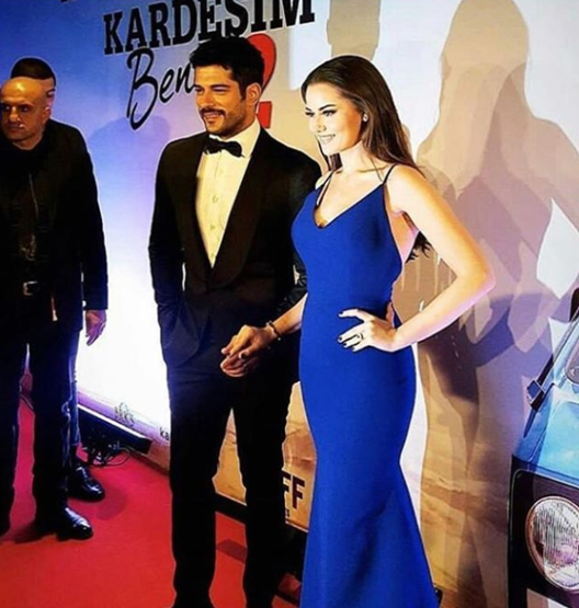 Burak Özçivit Fahriye Evcen çiftinden kötü haber