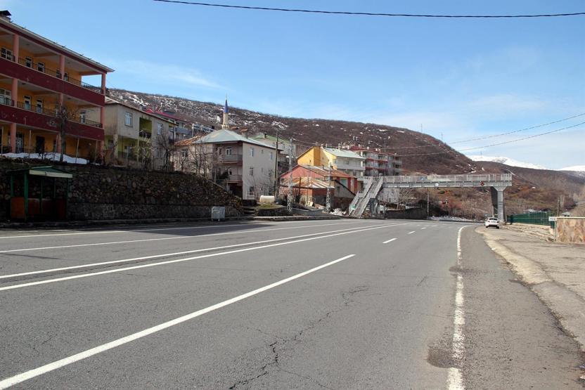 Bingölde köylülerin ölüm yolu isyanı