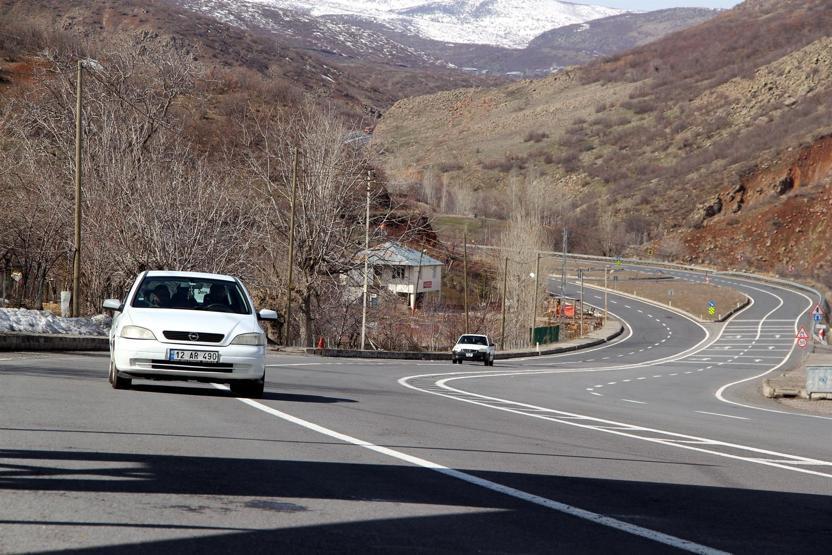Bingölde köylülerin ölüm yolu isyanı