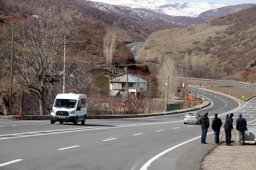 Bingölde köylülerin ölüm yolu isyanı