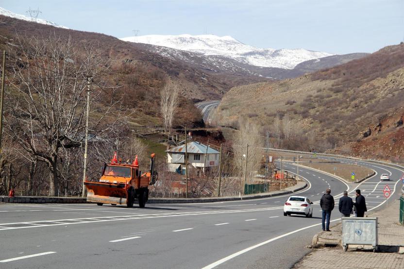 Bingölde köylülerin ölüm yolu isyanı