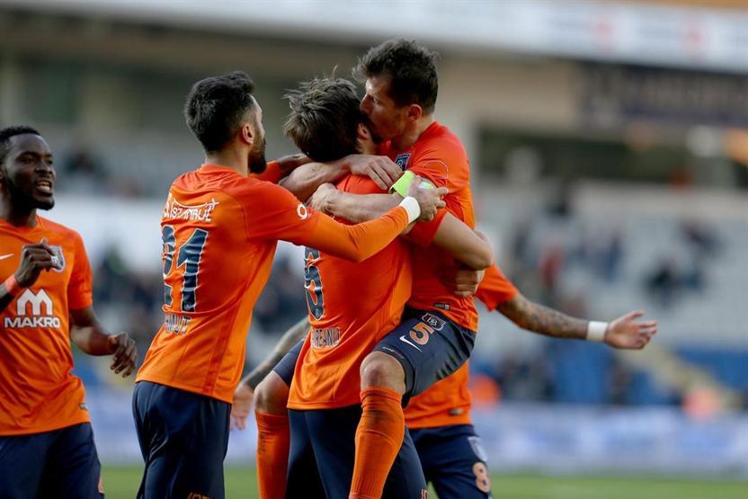 Başakşehir 2-0 Göztepe / Maç Özeti