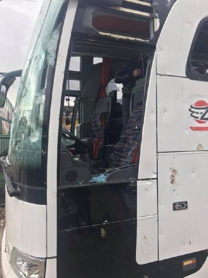 Hopaspor takım otobüsüne taşlı saldırı