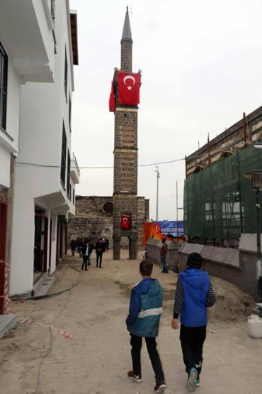 Dört Ayaklı Minare iki buçuk yıl sonra ziyarete açıldı