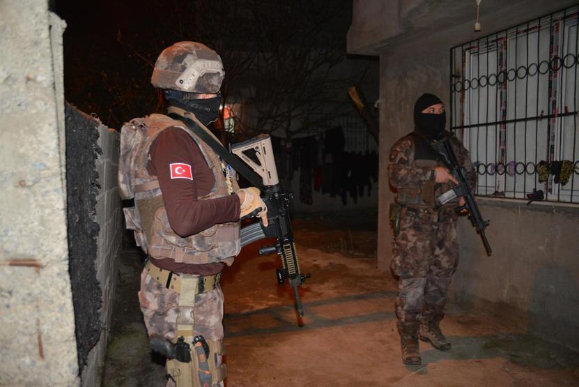 Adanada DEAŞ operasyonu: 13 gözaltı